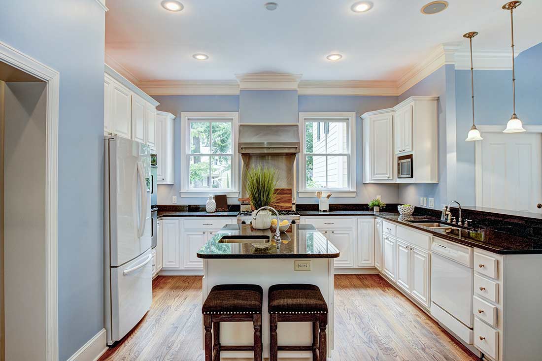 Timeless choice: the brown kitchen countertop