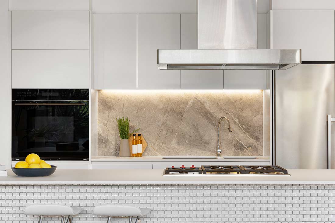 The best for your kitchen: backsplash!